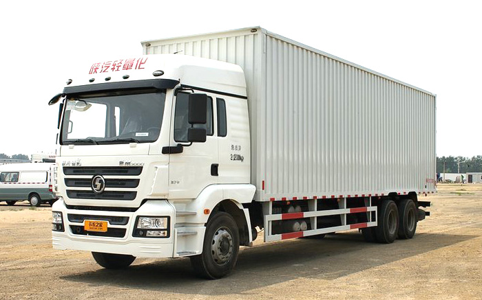 9.6米三軸集裝箱貨車
